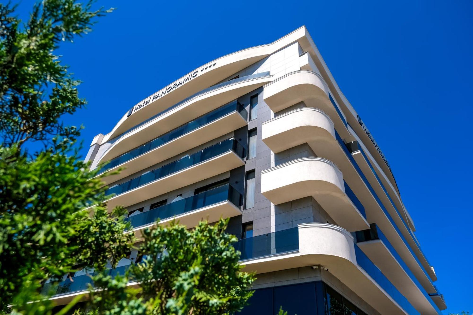 Panoramic Mamaia Hotel Exterior photo